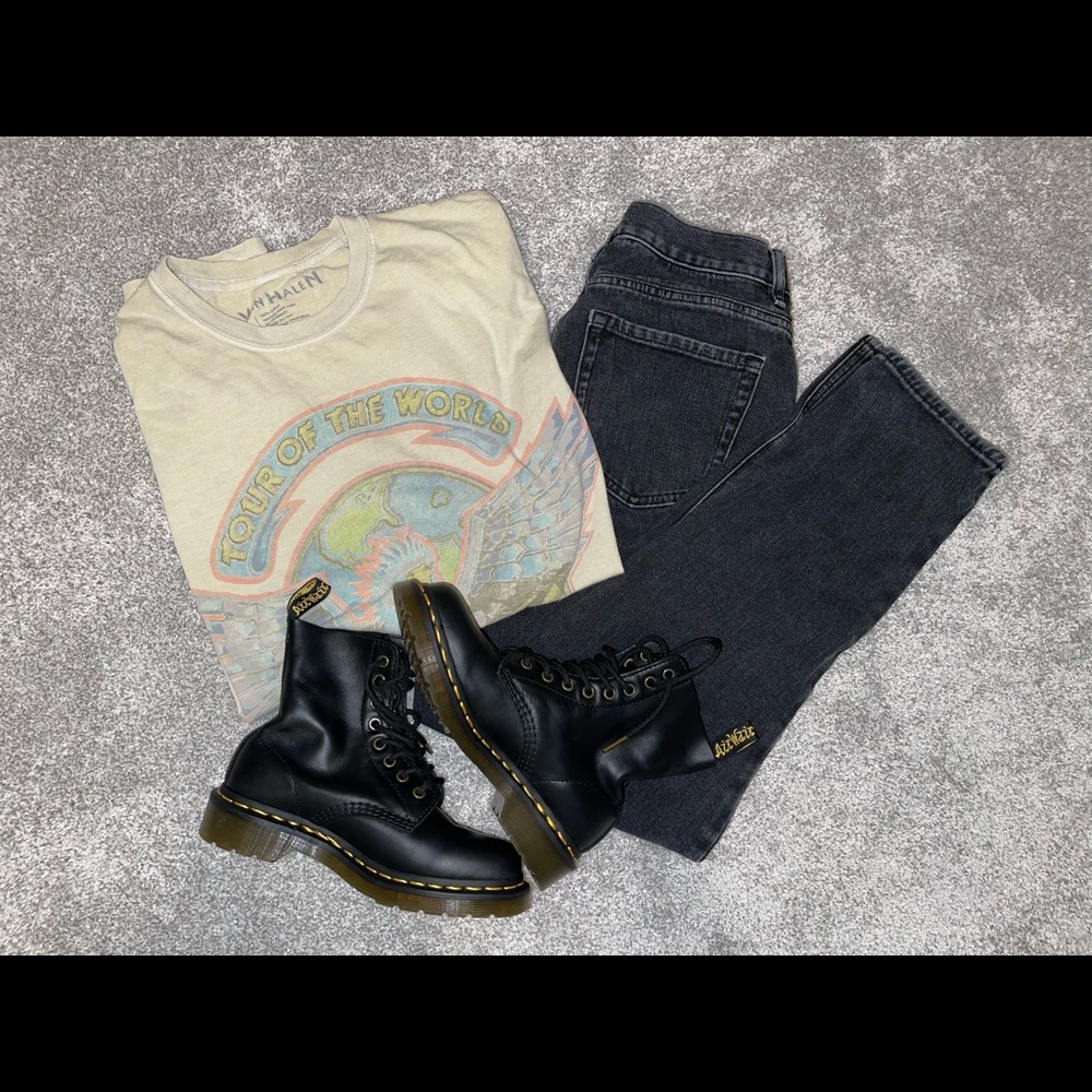 Black High Waisted Mom Jeans